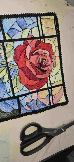 BFC2255 The Rose Stained Glass