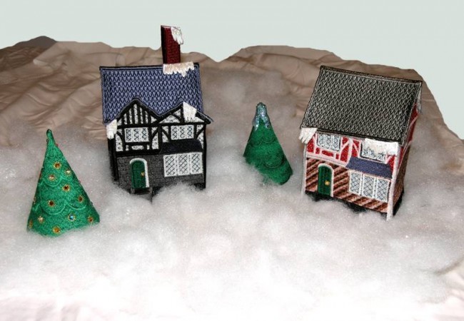BFC0512 Christmas Village-Tudor House